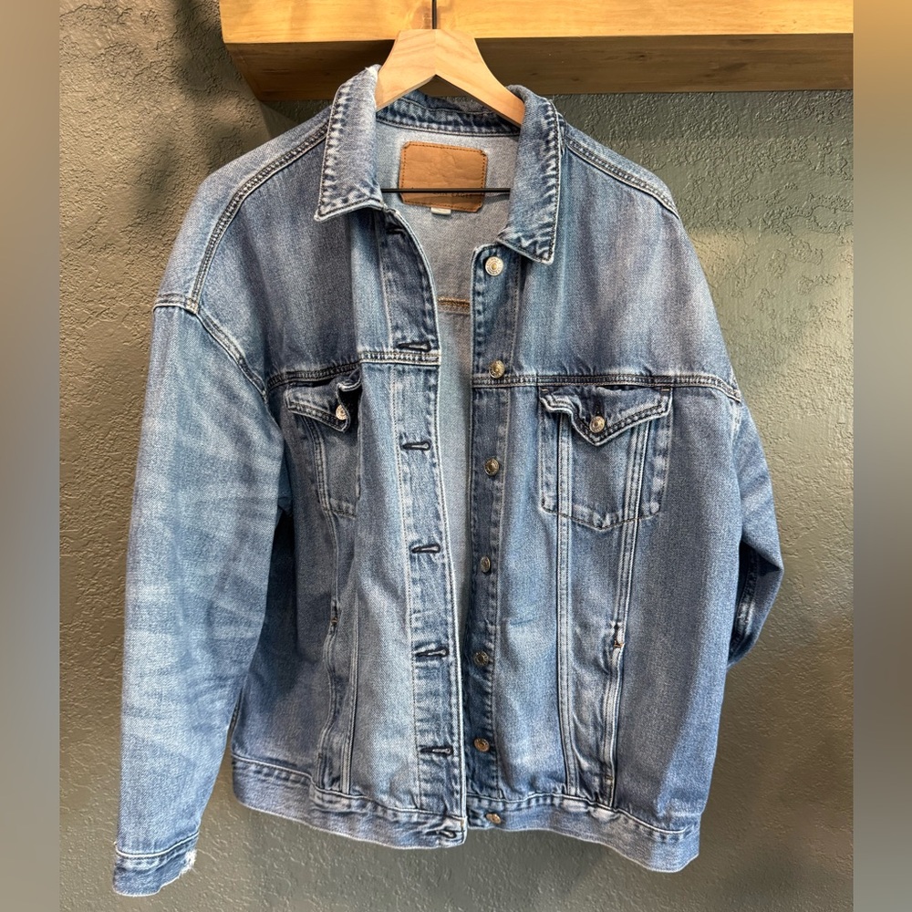 American Eagle oversized denim jacket